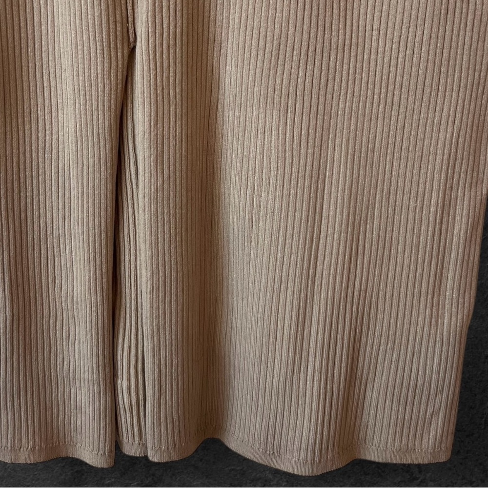 Anthropologie Petites Off-the-Shoulder Slim Knit Midi Dress Taupe Size SP - Picture 8 of 14